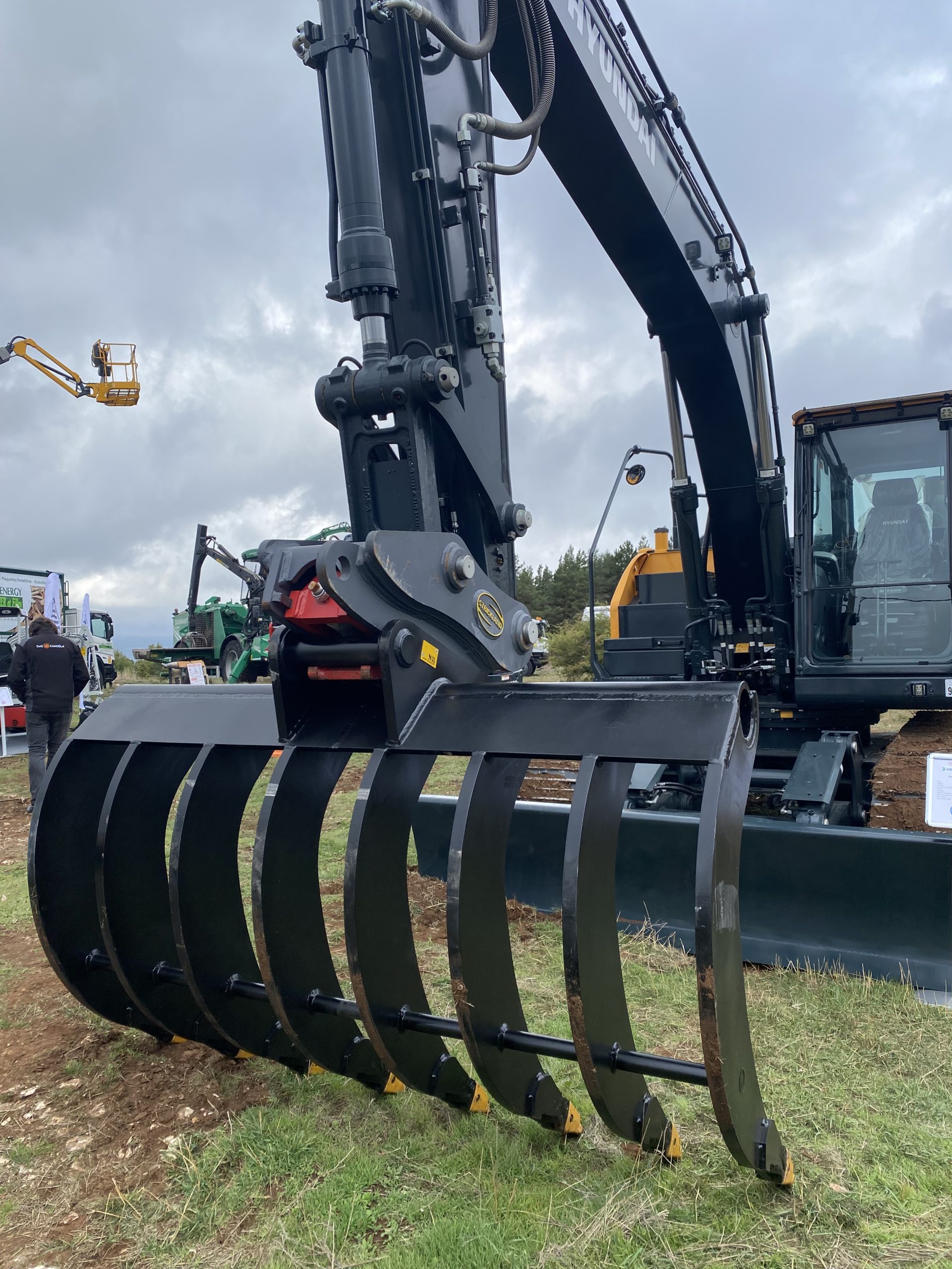 Godet, fléco 5 griffes pour pelle de 25T